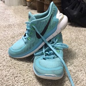 Pre loved Nike’s in awesome teal!